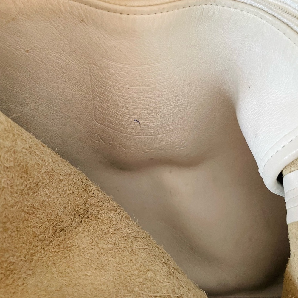 Coach Classic Cream White Large Leather Tote Bag - Picture 8 of 10